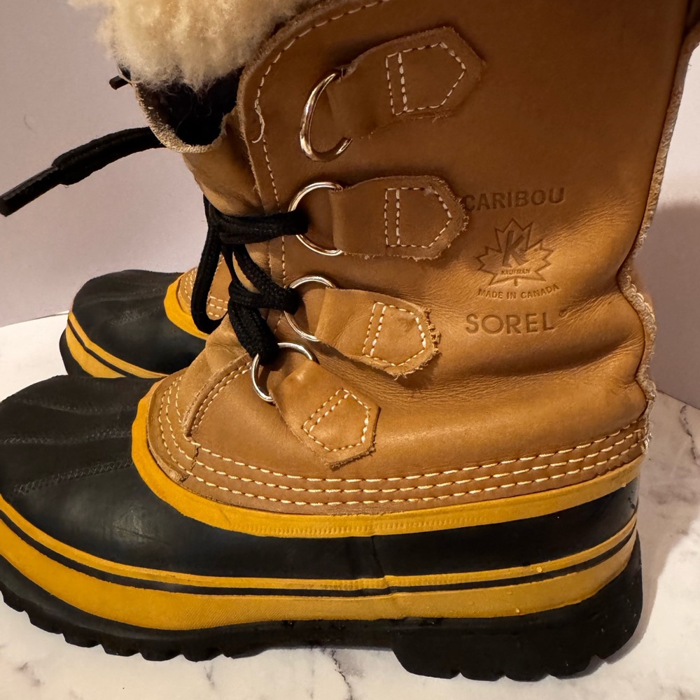 Sorel Tan and Black Ankle Boots Size5